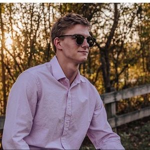 Meet your Posher, Ethan